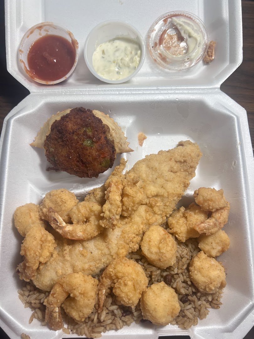 Soul food trays ready for quick pickup.